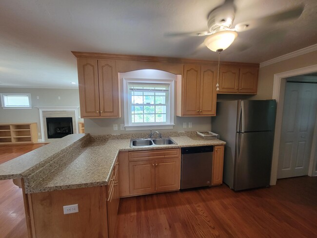 Building Photo - 3208 West Ct