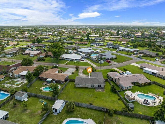 Building Photo - 2807 Gordon St