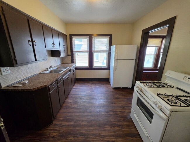 Building Photo - 4100 Mapledale Ave