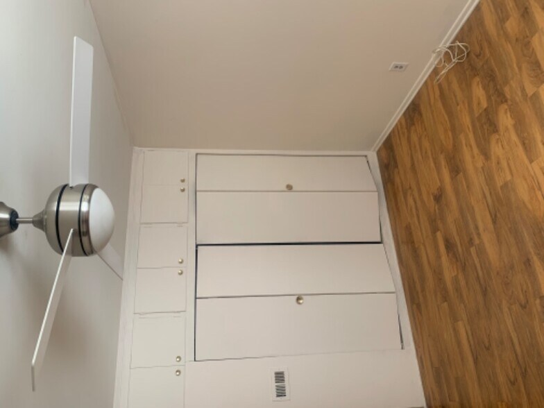 Building Photo - 18332 Superior St