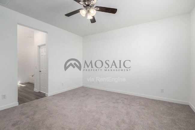Building Photo - 5736 S Daisy Patch Pl