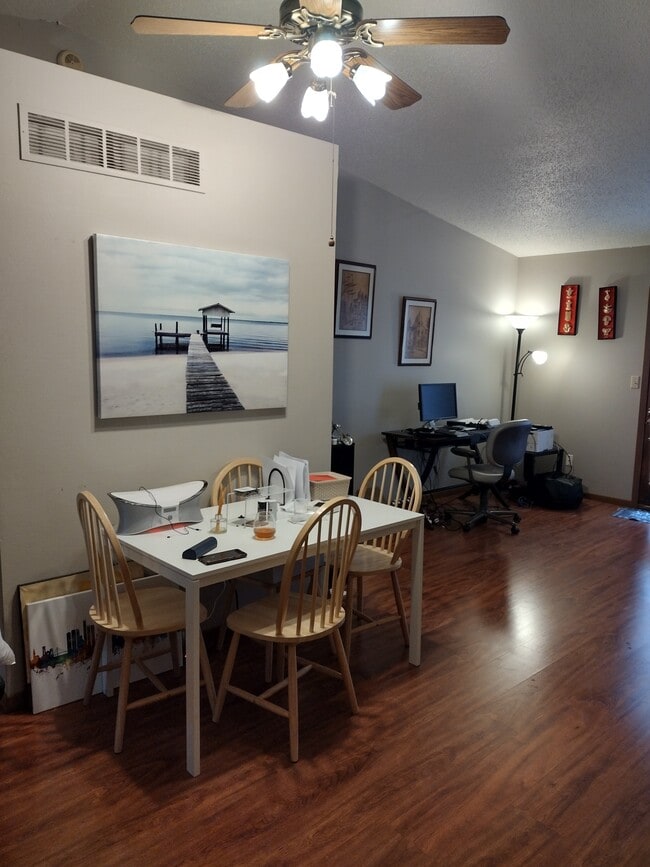 Building Photo - 2229 9th St