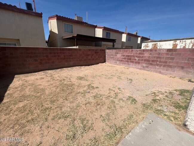 Building Photo - 11021 Sunshine Ct