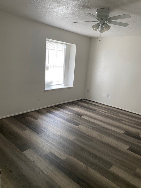 Building Photo - 12222 Carola Forest Dr