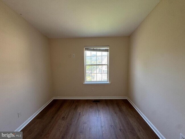 Building Photo - 12302 Sleepy Lake Ct