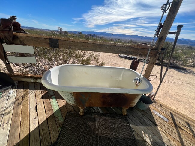 Building Photo - 888 Joshua Tree