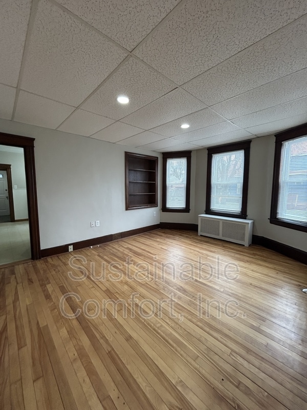 Building Photo - 34 Puritan Ave