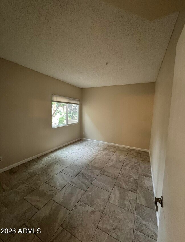 Building Photo - 11333 N 92nd St