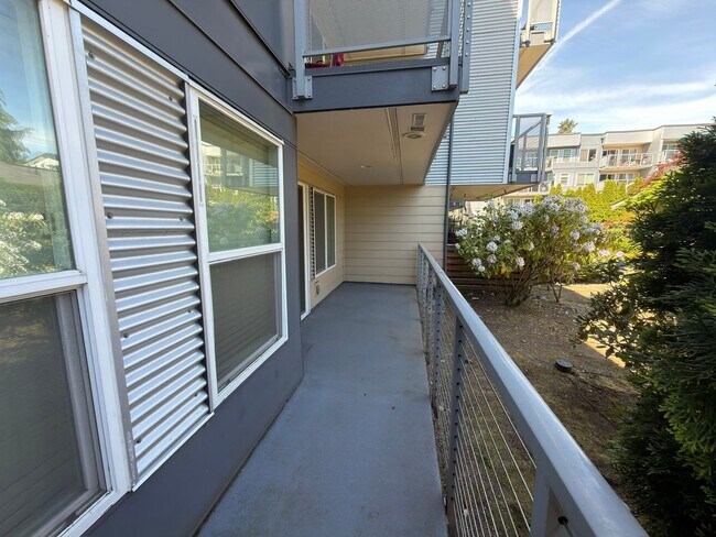 Building Photo - Cozy Beacon Hill Condo Near Downtown & Light Rail