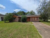 Building Photo - 4404 Raven St