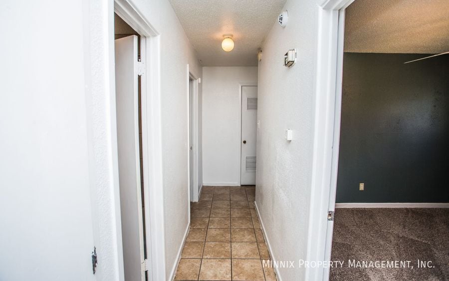 Building Photo - 5414 6th St