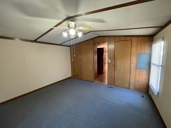 Building Photo - Quiet setting between Angier and Fuquay Varina