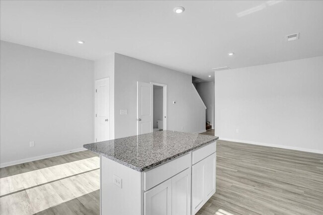 Building Photo - AVAILABLE NOW! Brand New 3-Bedroom Townhou...
