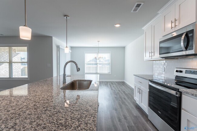 Building Photo - 102 Waltrip Dr