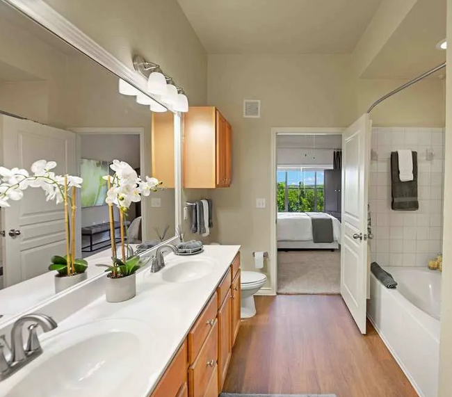 Primary Photo - 12601 Galleria Cir