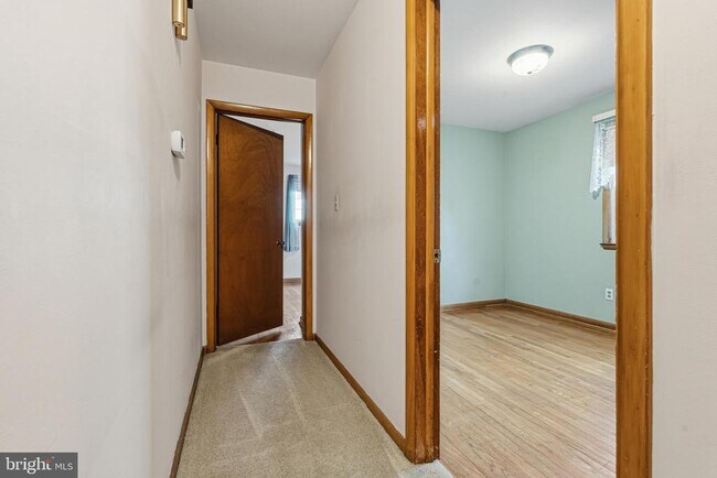 Building Photo - 6219 Groveland Rd