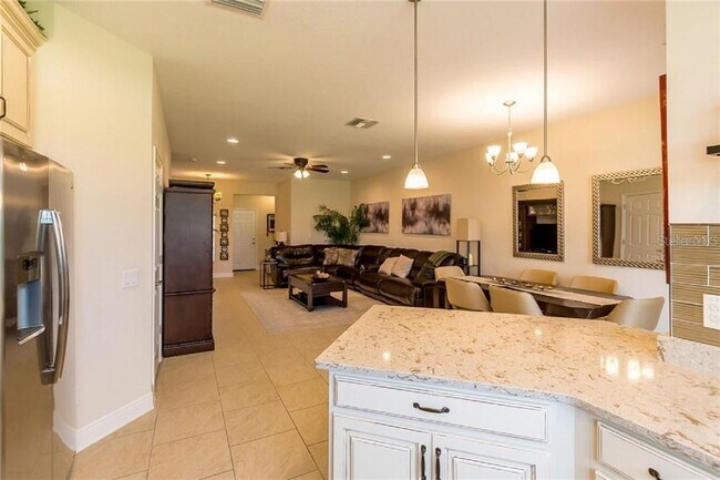 Building Photo - 30333 Southwell Ln