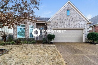 Building Photo - 3 Bedroom Pet-Friendly Home in CORDOVA, TN with Main Street Renewal