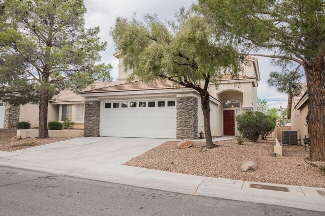 Building Photo - Honey, I’m Home! This Lovely 3 Bedroom, Two-Story Home Is Located In Summerlin.