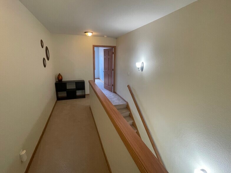 Building Photo - 2916 Kentville Dr