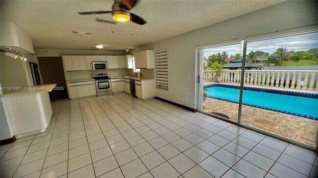 Building Photo - 15321 SW 59th St