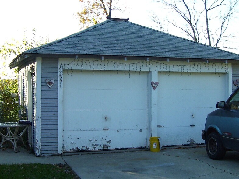 Building Photo - 502 W Main St