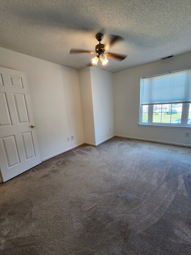 Building Photo - 276 Weatherford Way