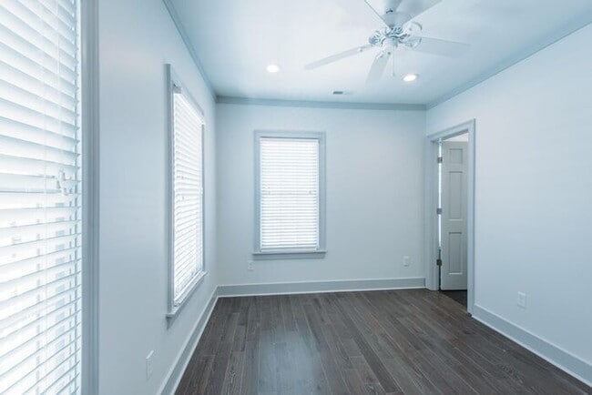 Building Photo - 10 Orrs Ct