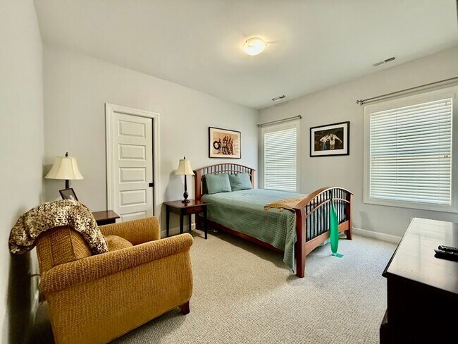 Building Photo - 4 bedroom Ocean Park Single Family