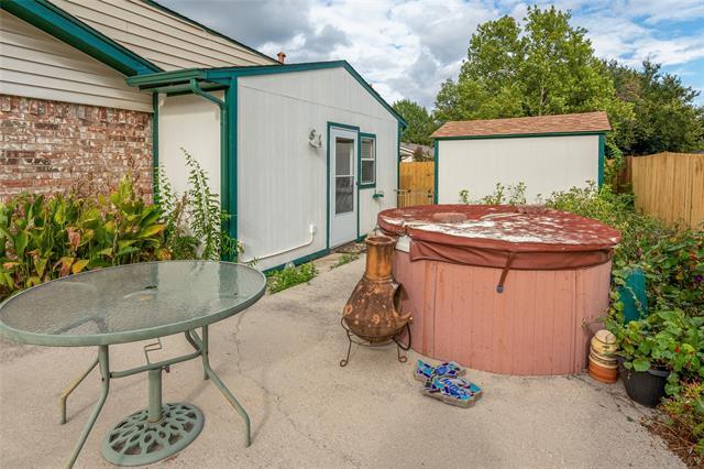 Building Photo - 406 Marsha St