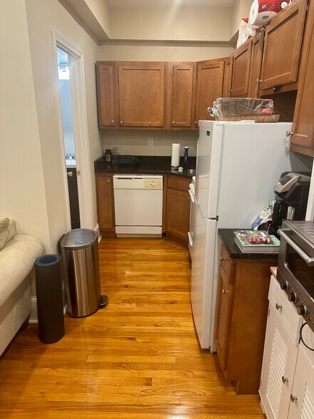 Building Photo - 197A Massachusetts Ave