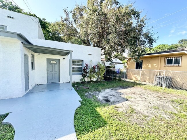 Building Photo - 1278 NW 44th St