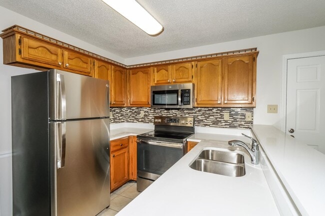 Building Photo - 7293 Schilling Cove E