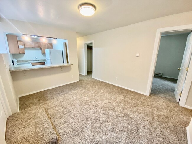Building Photo - 4209 37th Ave S