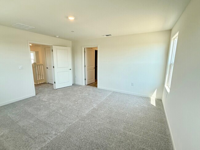 Building Photo - 1104 Ashera St