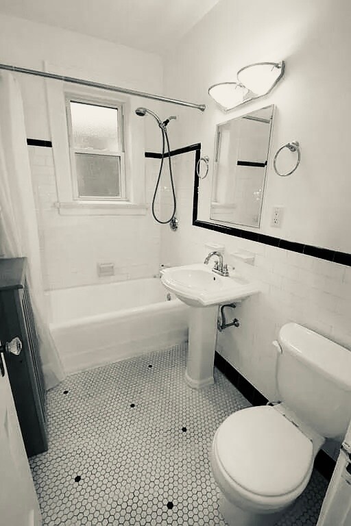 Building Photo - 285 Harvard St