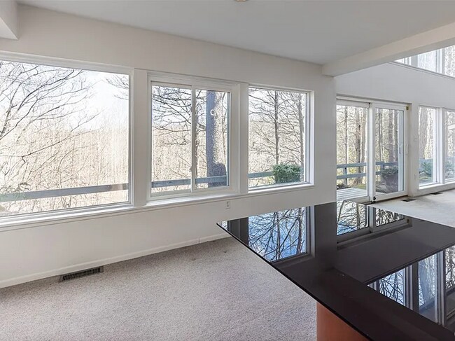 Building Photo - 7520 Spectrum Way