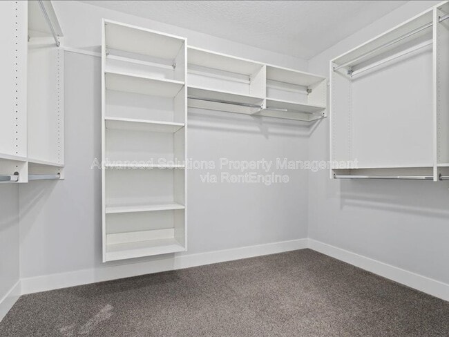 Building Photo - 13972 S Overwatch Dr