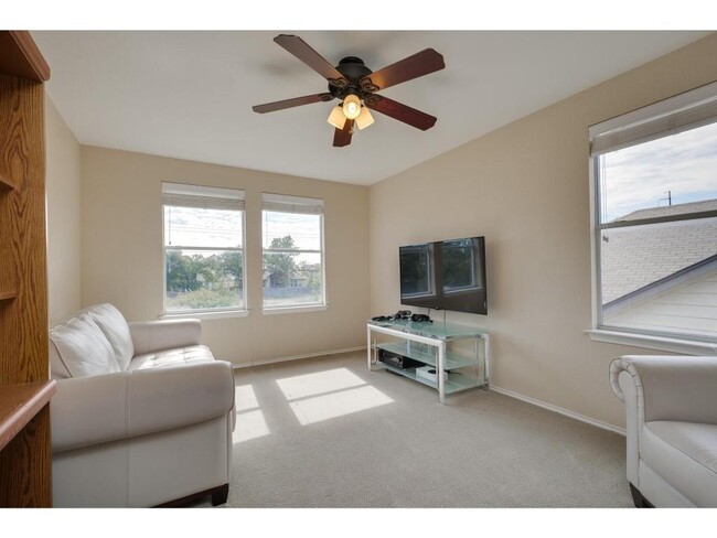 Building Photo - 14205 Willow Tank Dr