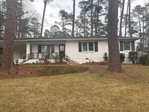 Building Photo - Spacious ranch style home close to Augusta National Golf Course