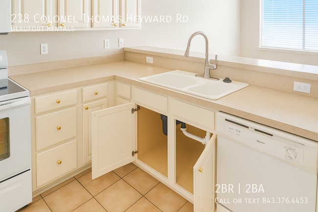 Building Photo - 238 Colonel Thomas Heyward Rd