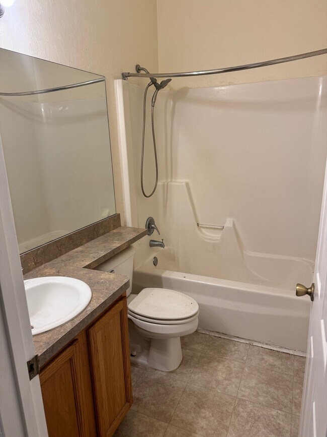 Building Photo - 3543 SW 30th Way