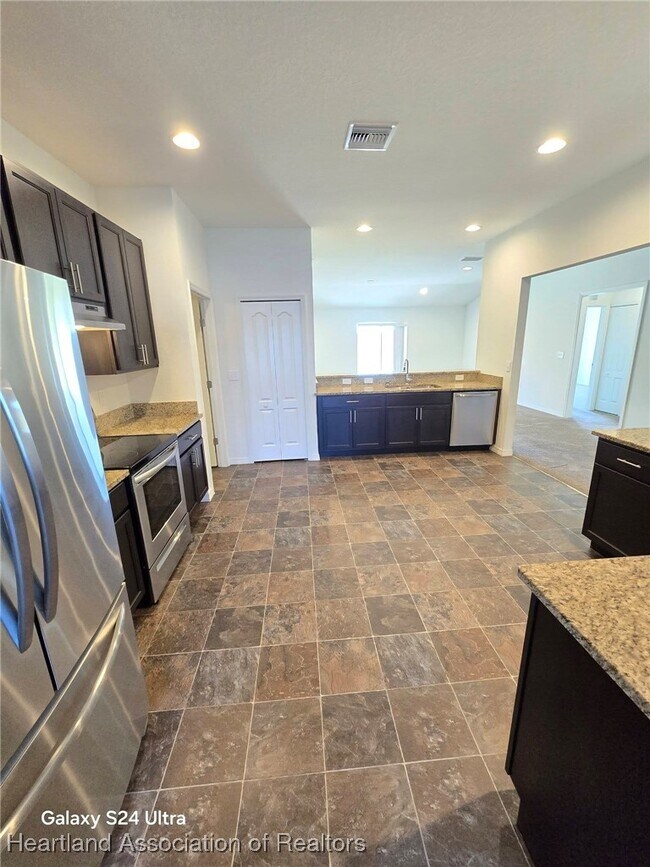 Building Photo - 3144 Calypso Dr