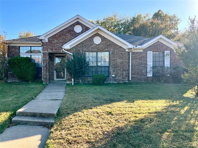 Building Photo - 2205 Summit Dr