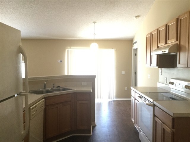 Building Photo - 147 Timbercreek Pines Cir