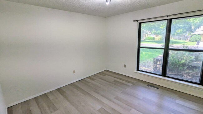 Building Photo - 7720 S Lakewood Ave