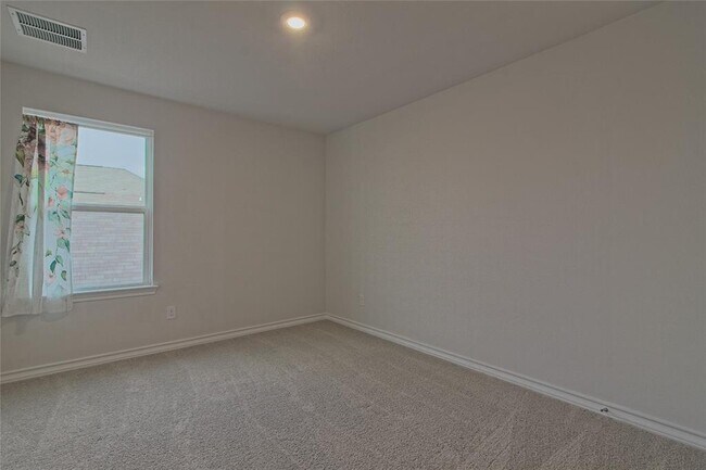 Building Photo - 147 Breccia Trl