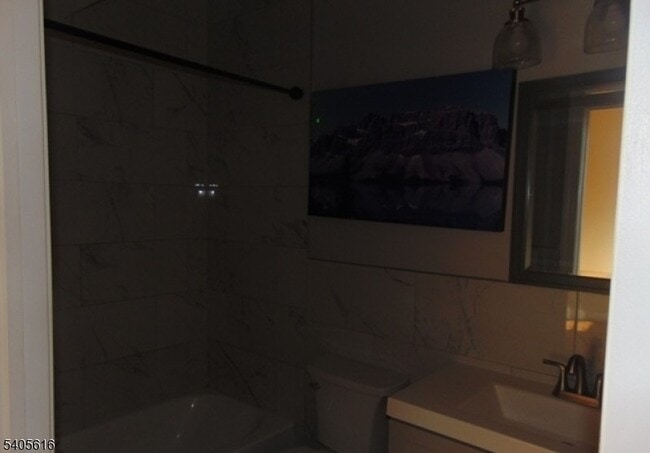 Building Photo - 108 Mill St