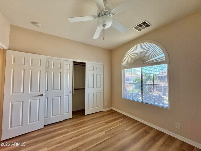 Building Photo - 2671 S Dragoon Dr