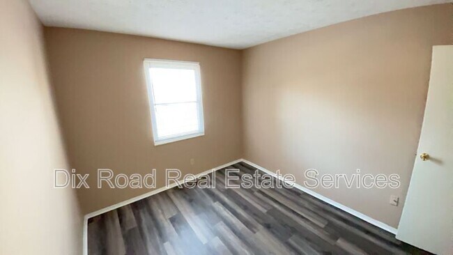 Building Photo - 425 Smalley Blvd